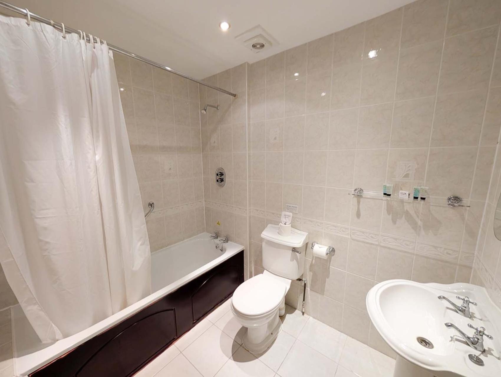 Oriel Hotel St Asaph Kültér fotó
