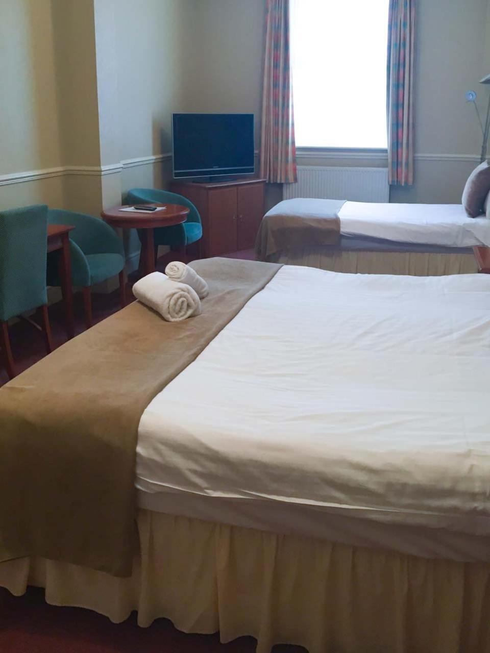 Oriel Hotel St Asaph Kültér fotó