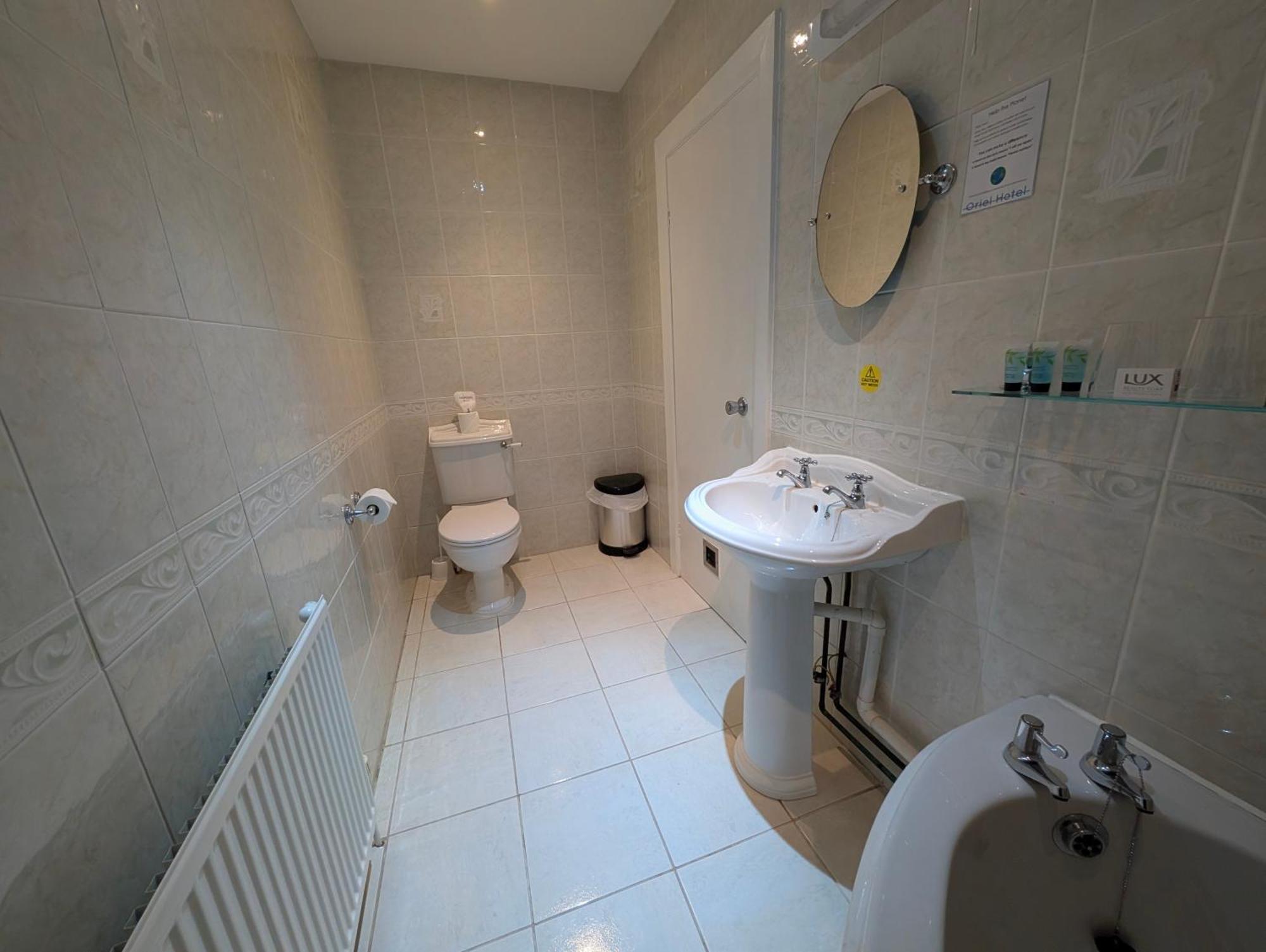 Oriel Hotel St Asaph Kültér fotó